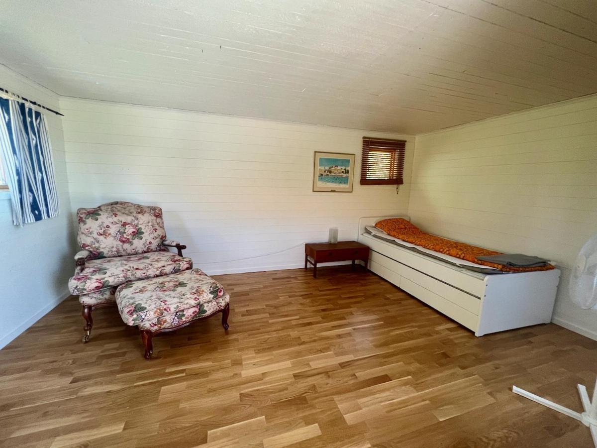 Östhammar Idylliskt Hus Med Sjoeutsikt.ヴィラ エクステリア 写真